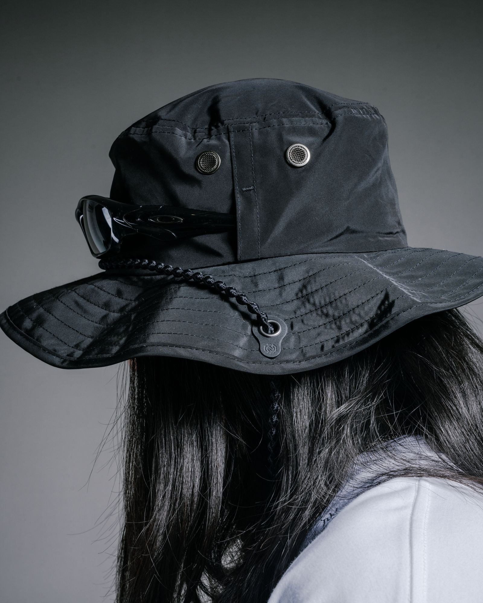 Nynodal™ Wide Brim Bucket Hat